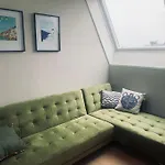 Main Street Beach Apartment, Beach 150 Meters